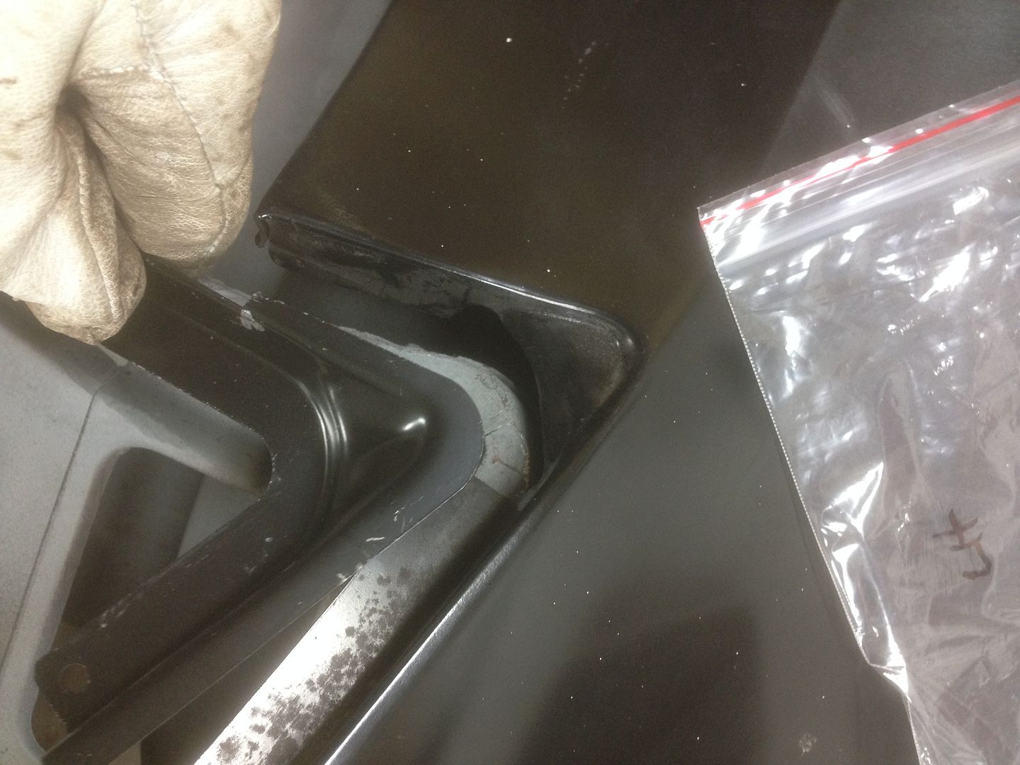 AMD 70 Roadrunner Quarter panels window corner installation For B